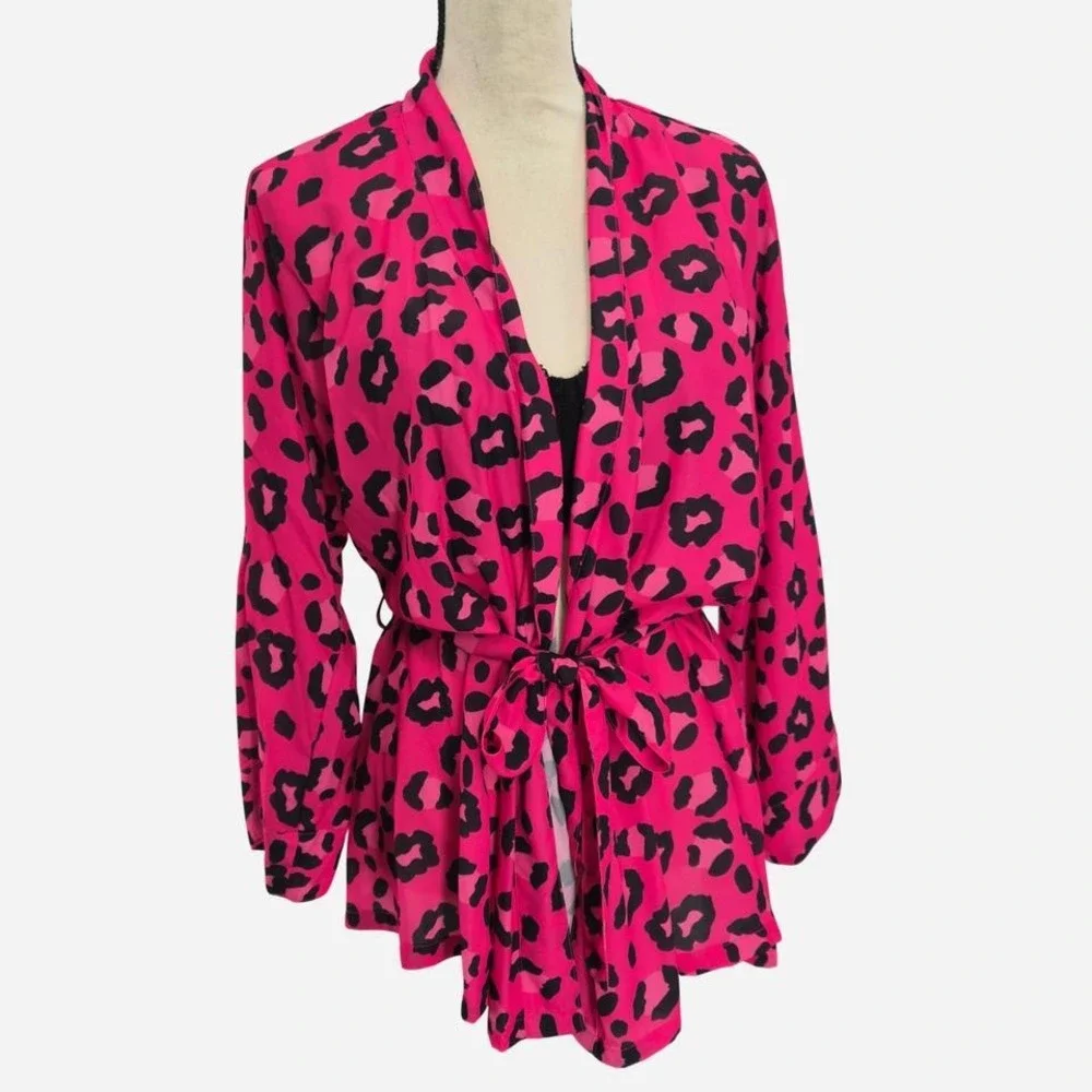 Pink black animal print robe‎